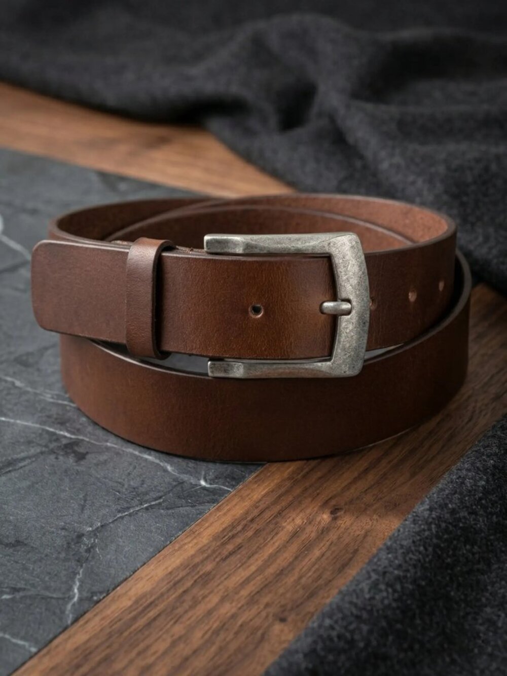 Men Genuine Leather Jeans Belt with Antique Buckle